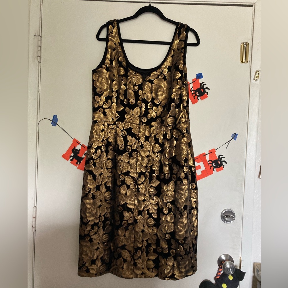 Tatyana Gold and Black Sequin and Soft Velvet MIDI Dress - Picture 3 of 6